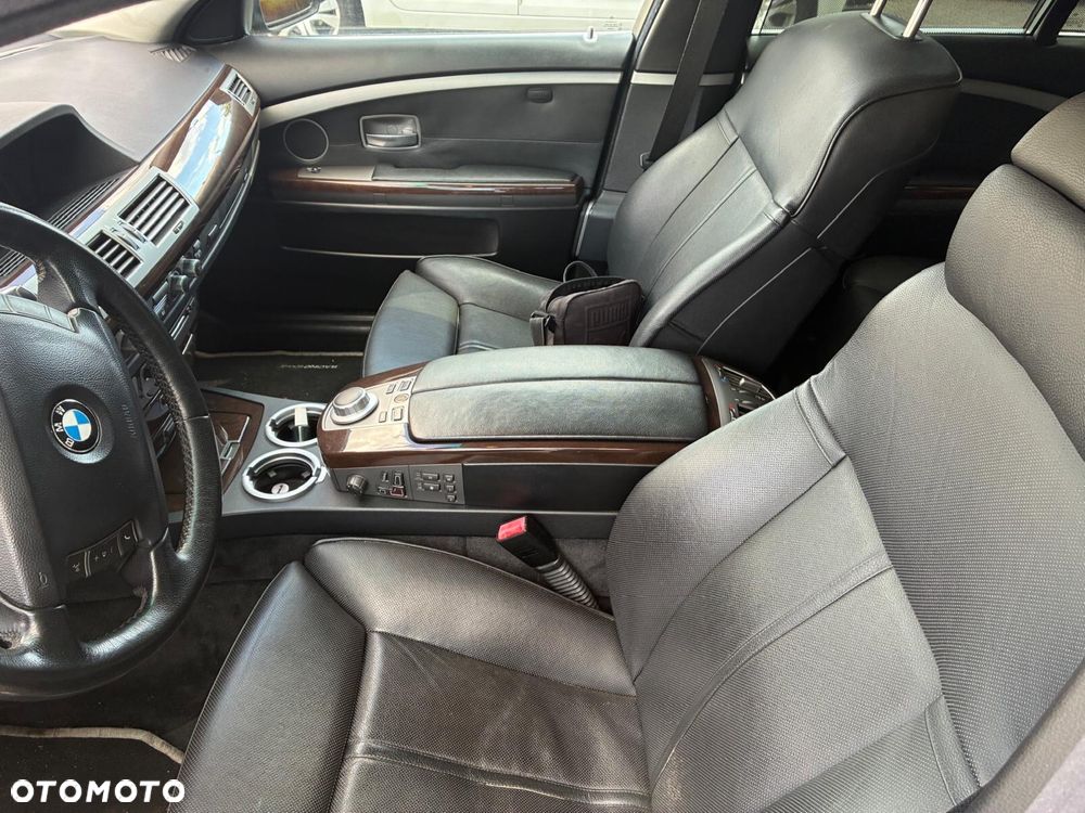 BMW Seria 7 - 7