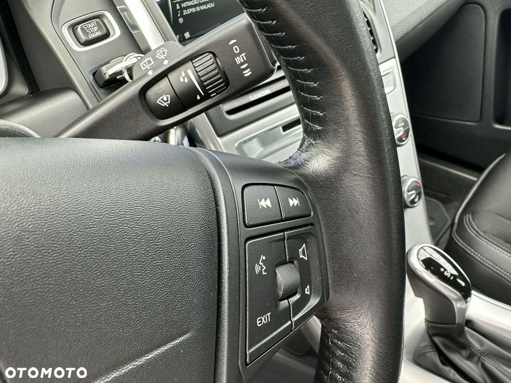 Volvo XC 60 D4 Geartronic Kinetic - 20