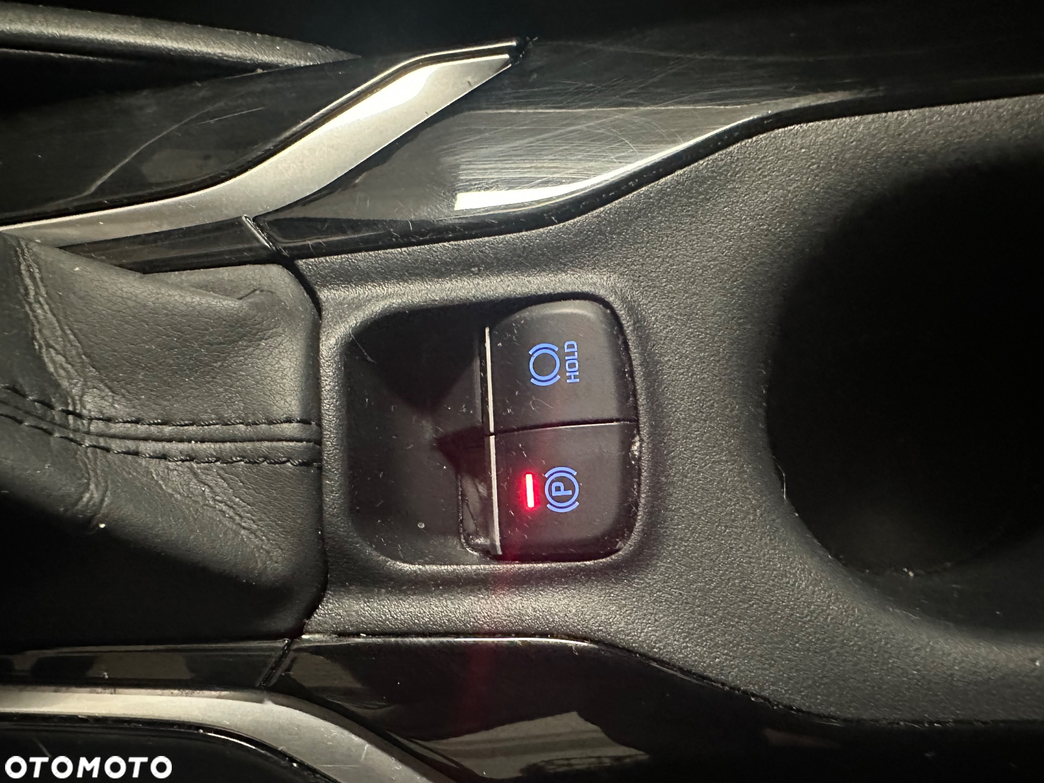 Toyota Corolla 1.8 Hybrid Comfort - 19