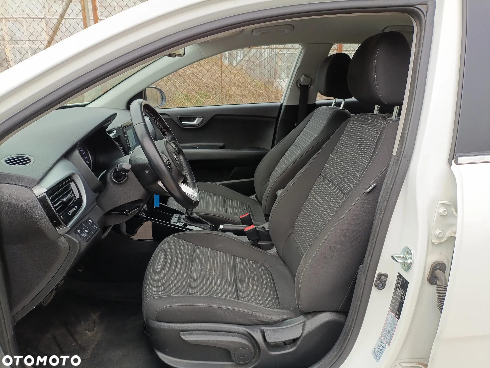 Kia Stonic - 22