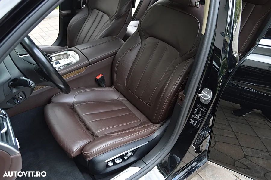BMW Seria 7 - 33