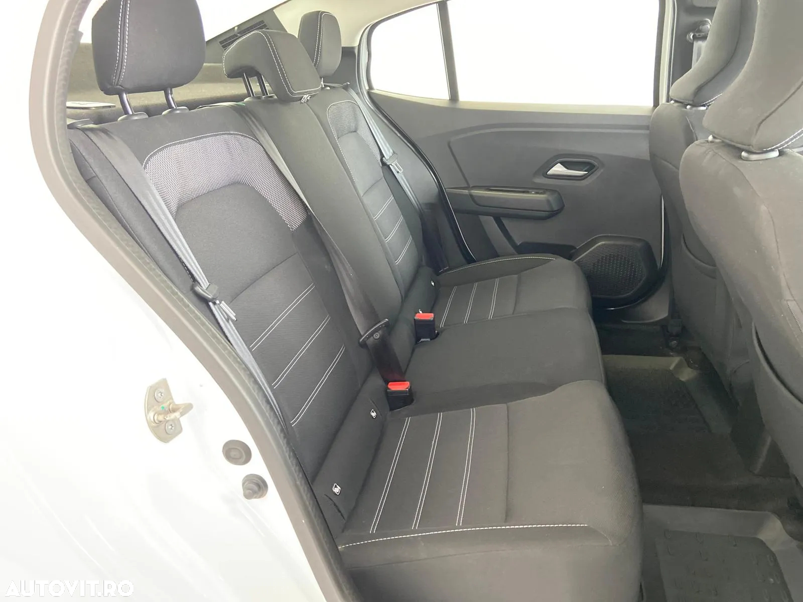 Dacia Logan TCe 90 MT6 Expression - 16