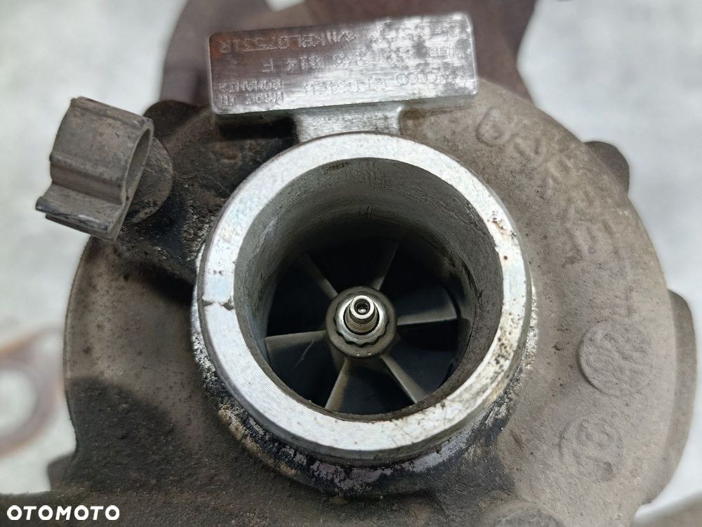 TURBINA Z KOLEKTOREM VW PASSAT B6 038253014F GT1646V  GARRETT 1.9 TDI - 12
