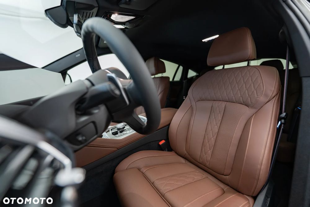 BMW X6 xDrive30d - 17