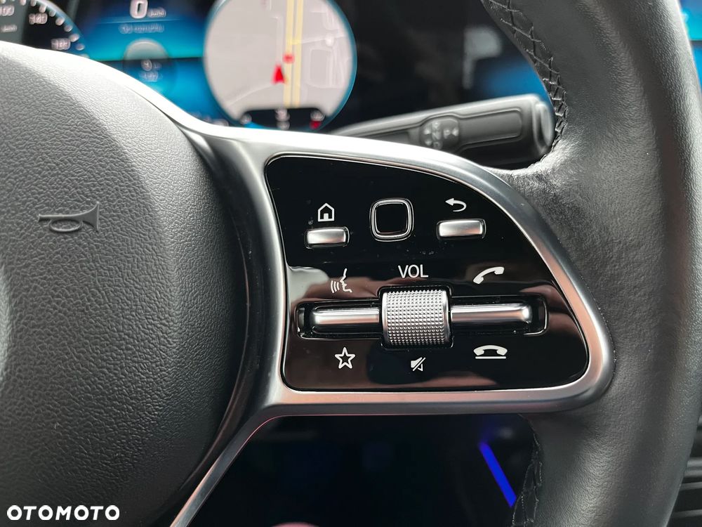 Mercedes-Benz GLA 250 4-Matic - 9