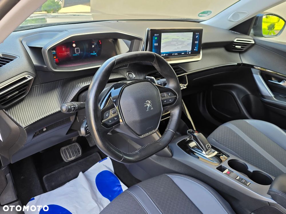 Peugeot 2008 1.5 BlueHDi Allure Pack S&S EAT8 - 19