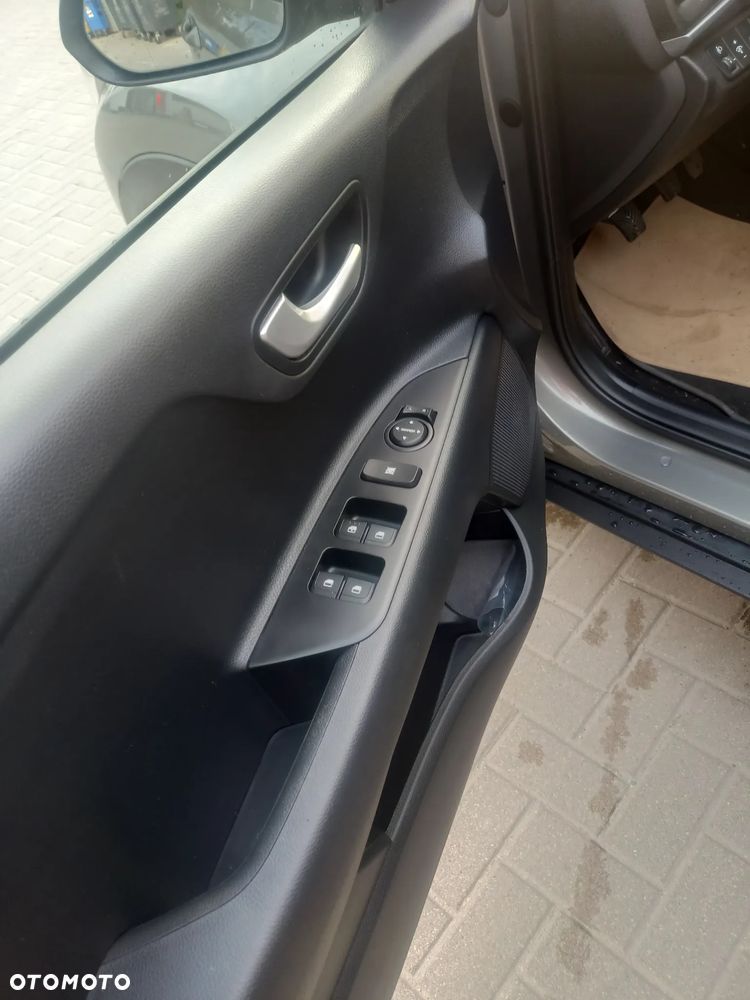 Kia Stonic 1.0 T-GDI M - 17