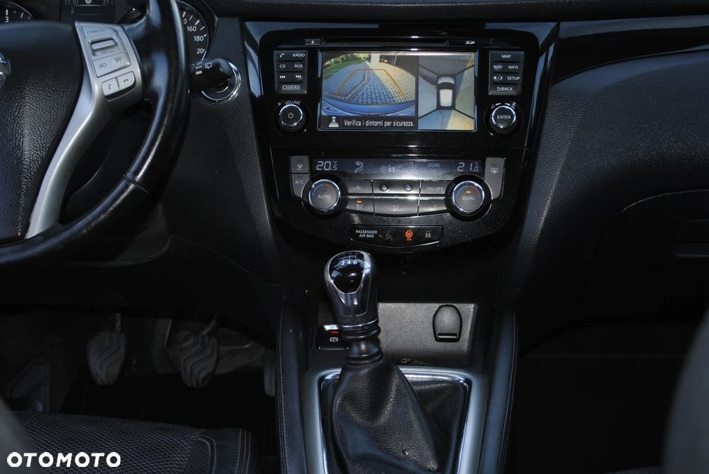 Nissan Qashqai 1.6 DCi N-Connecta - 20