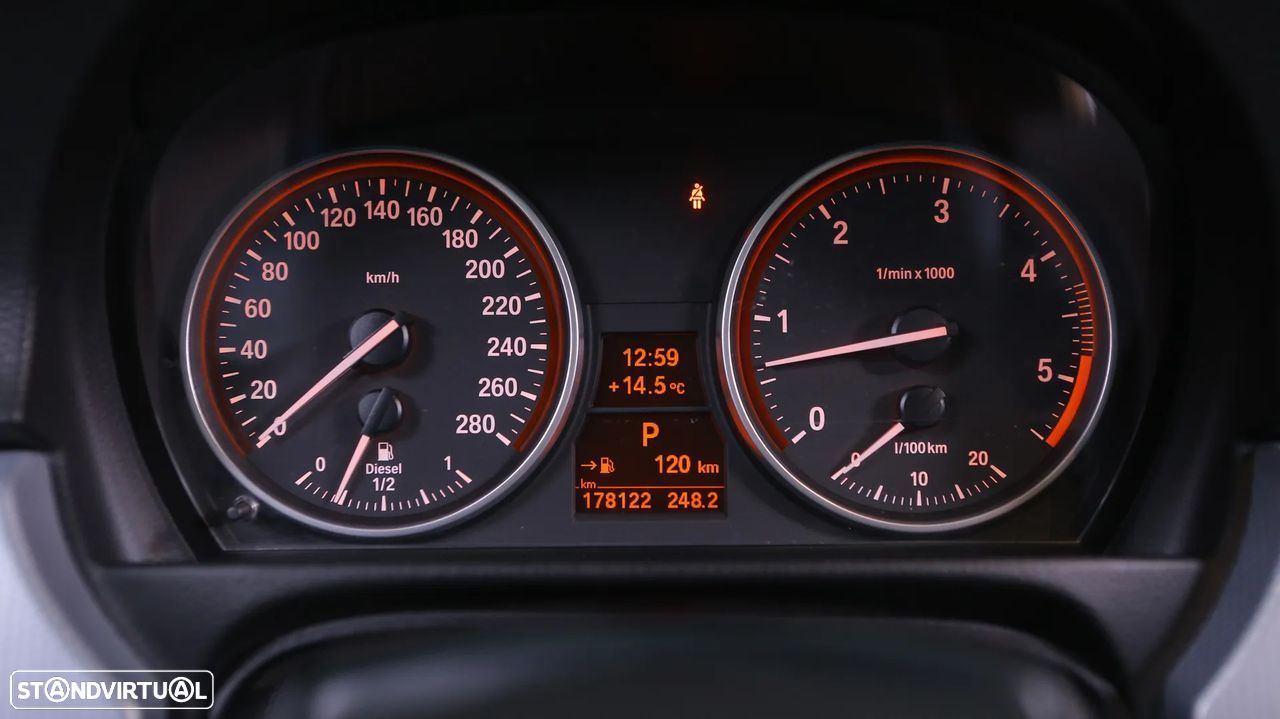 BMW 330 d Auto - 7