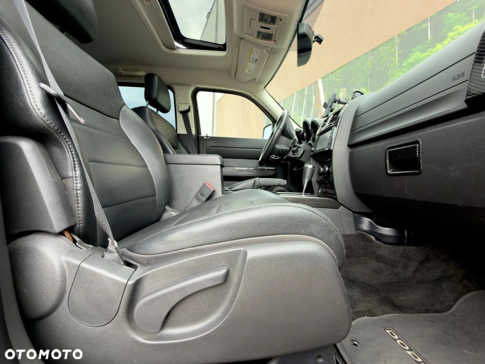 Dodge Nitro 4.0 V6 RT - 22