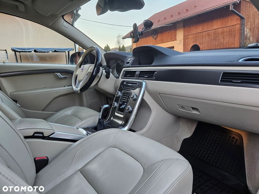 Volvo V70 D4 Momentum - 27