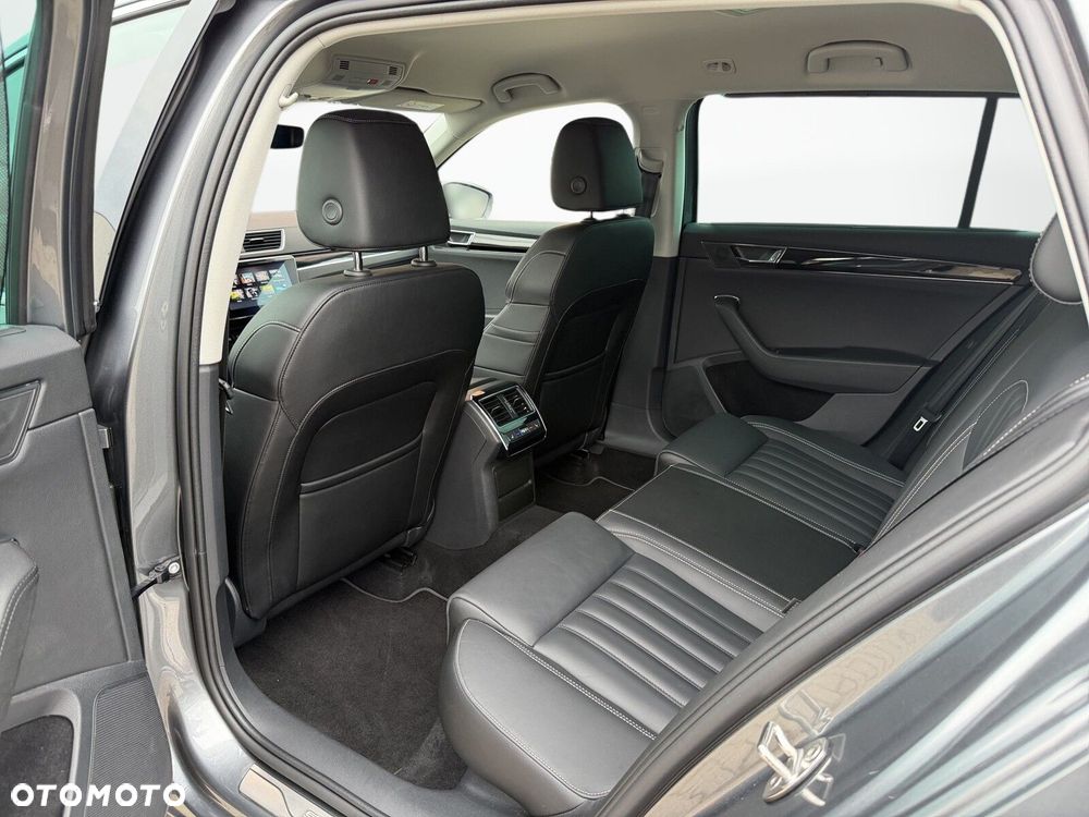 Skoda Superb 2.0 TDI SCR L&K DSG - 37