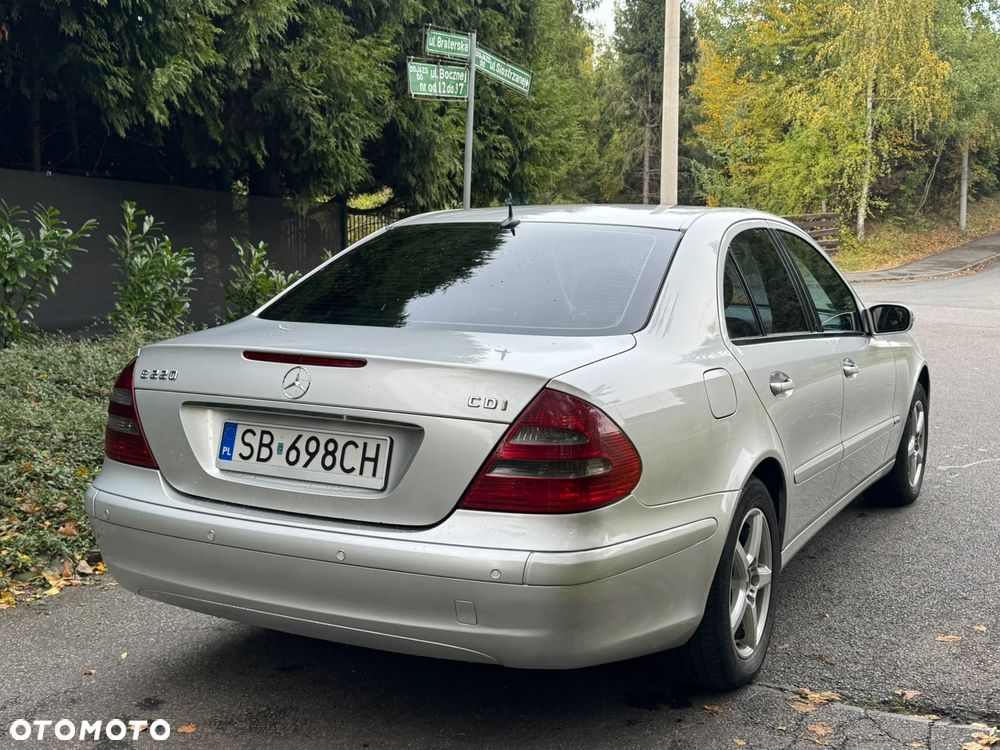 Mercedes-Benz Klasa E - 8