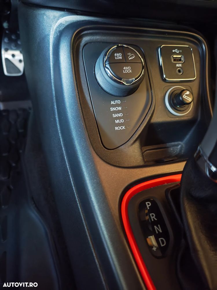 Jeep Compass 2.0 M-Jet 4x4 AT9 Low Trailhawk - 15