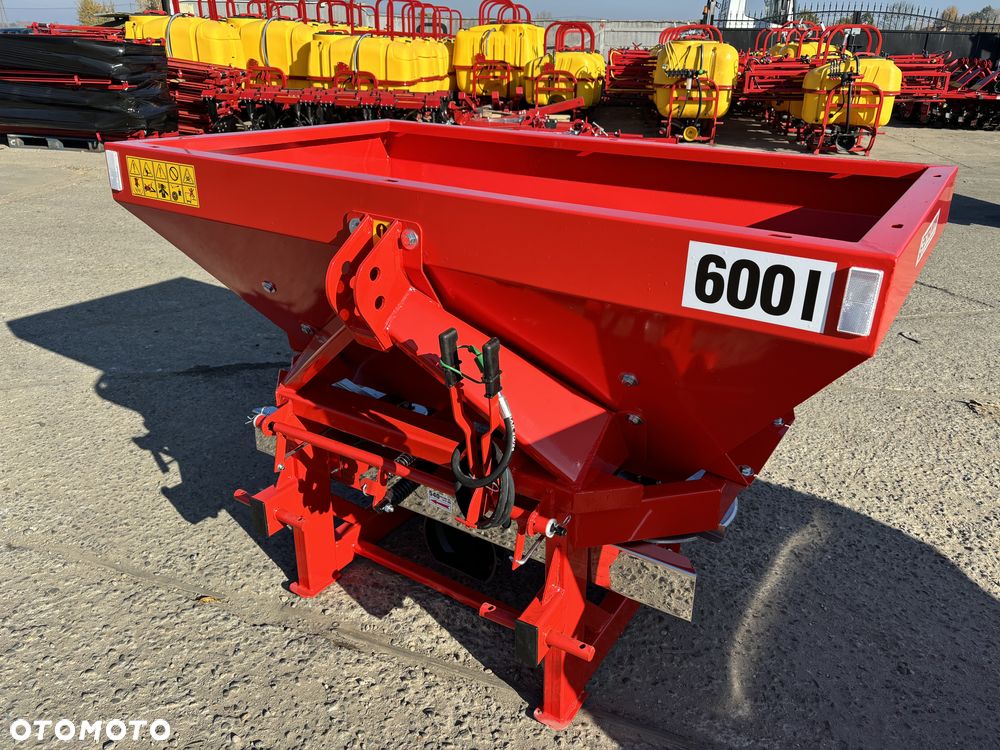 Dwutalerzowy rozsiewacz nawozów STRUMYK siewka do nawozu, siewnik 400-1200L sito/ tarcza z kwasówki/ przekładnia aluminiowa/ plandeka / sito - 1