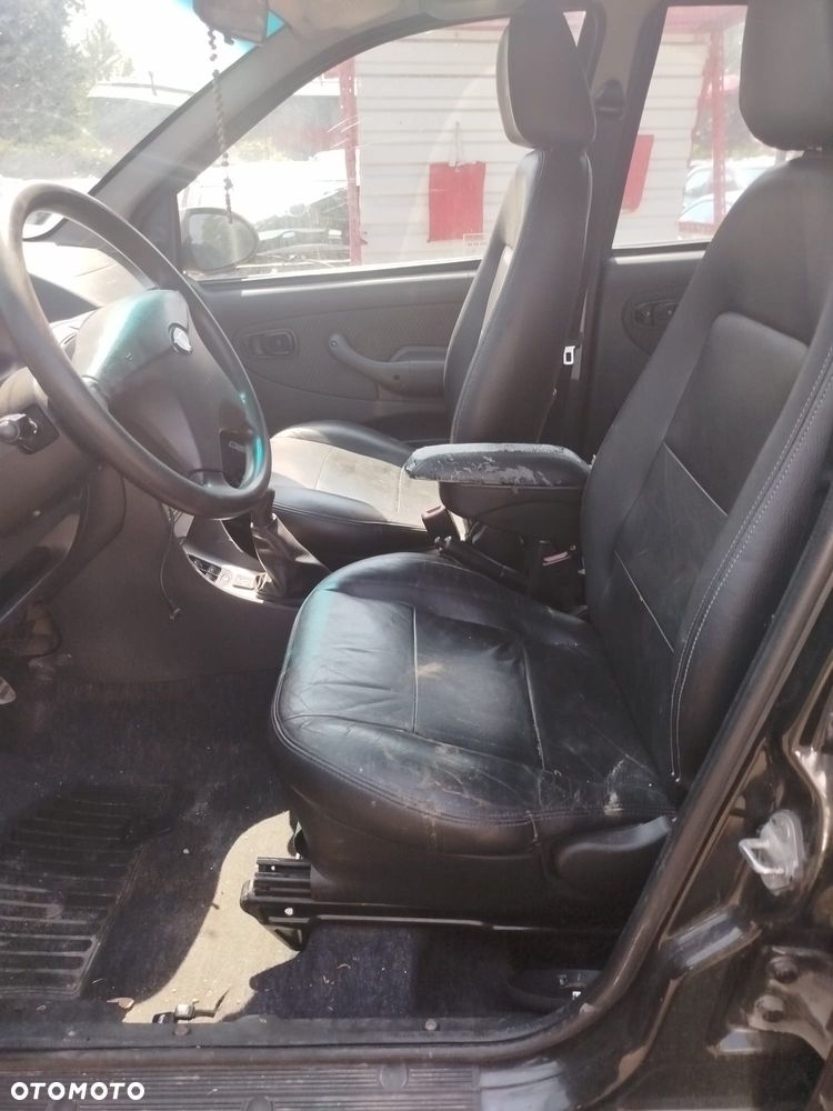 Tata Indica na części. - 4