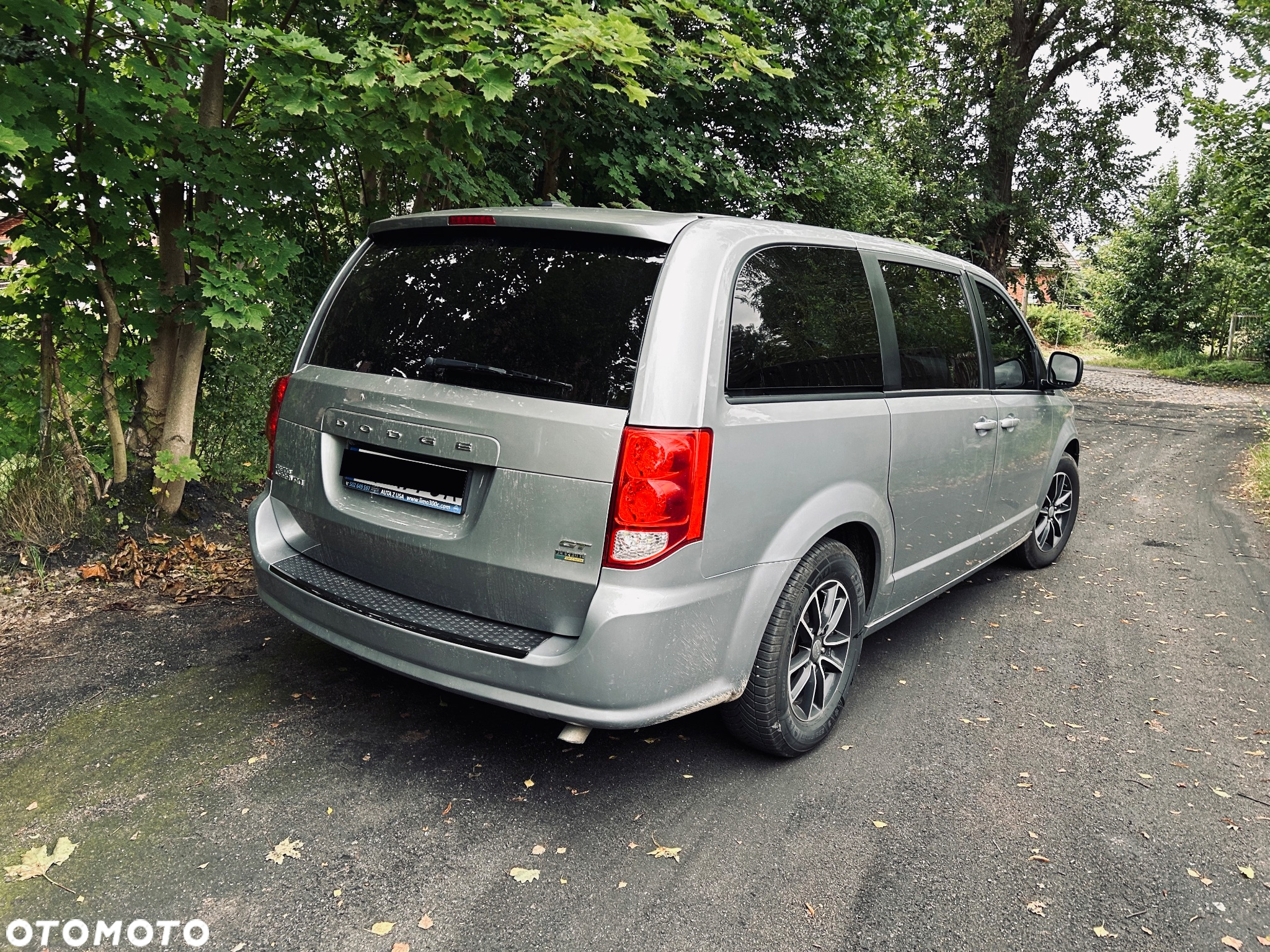 Dodge Grand Caravan - 4