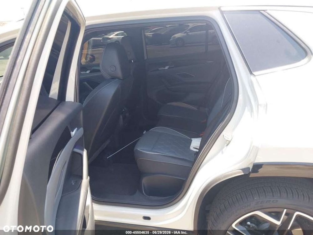 Volkswagen Tiguan - 14