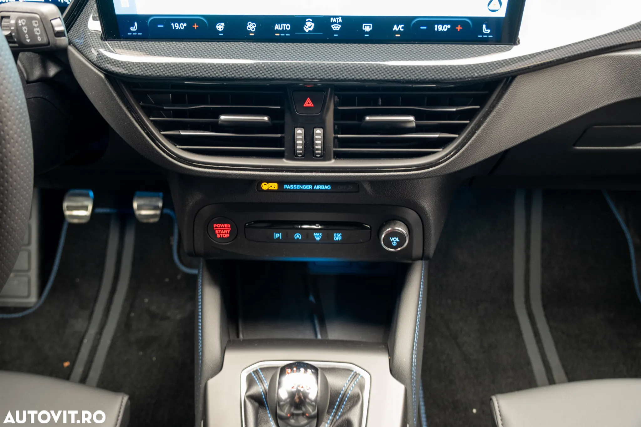 Ford Focus 2.3 Ecoboost 6MT ST X - 15