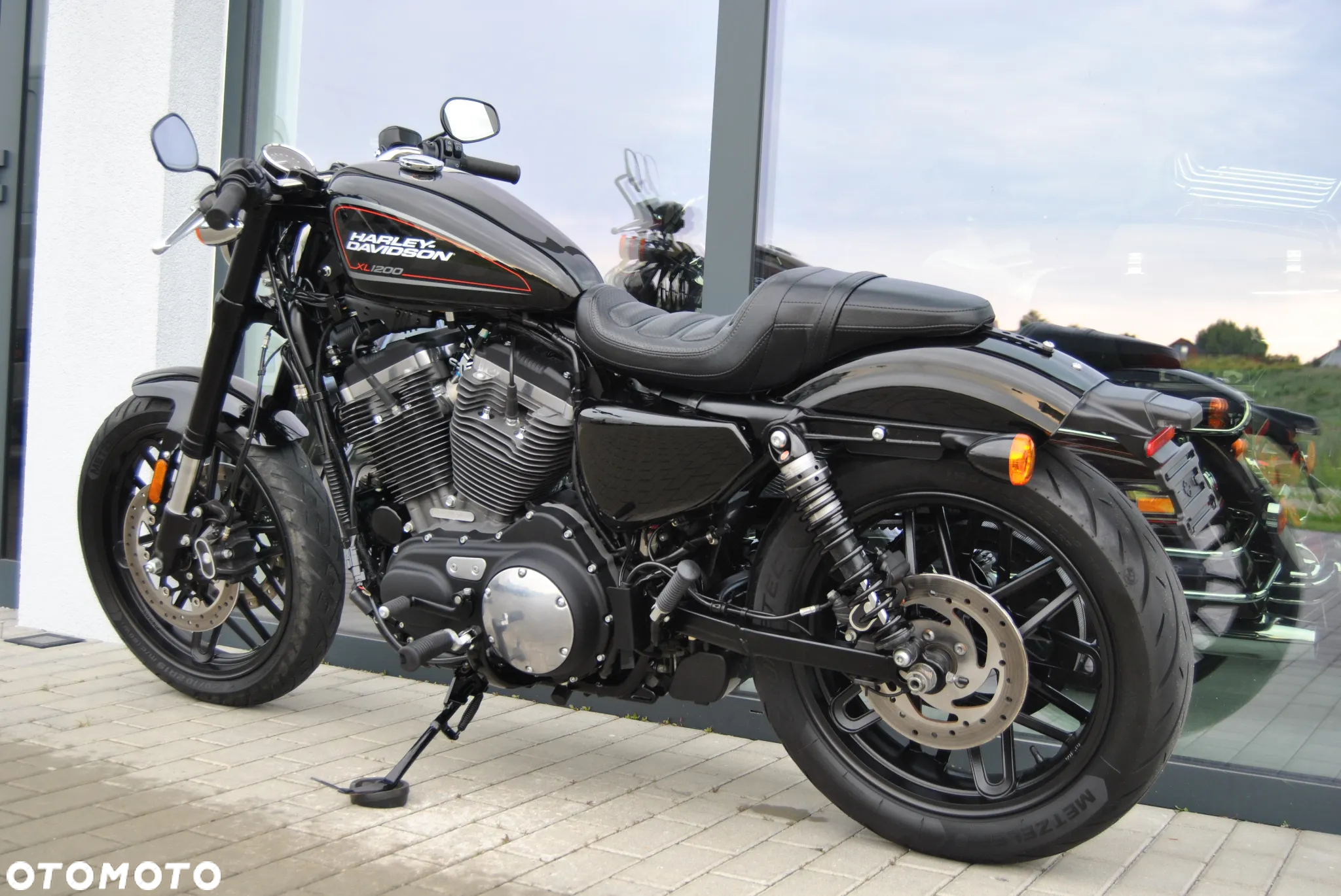 Harley-Davidson Sportster Roadster 1200R - 5