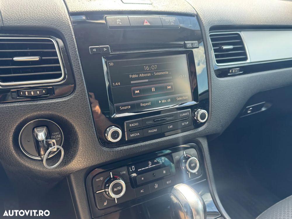 Volkswagen Touareg 3.0 V6 TDI BMT - 12