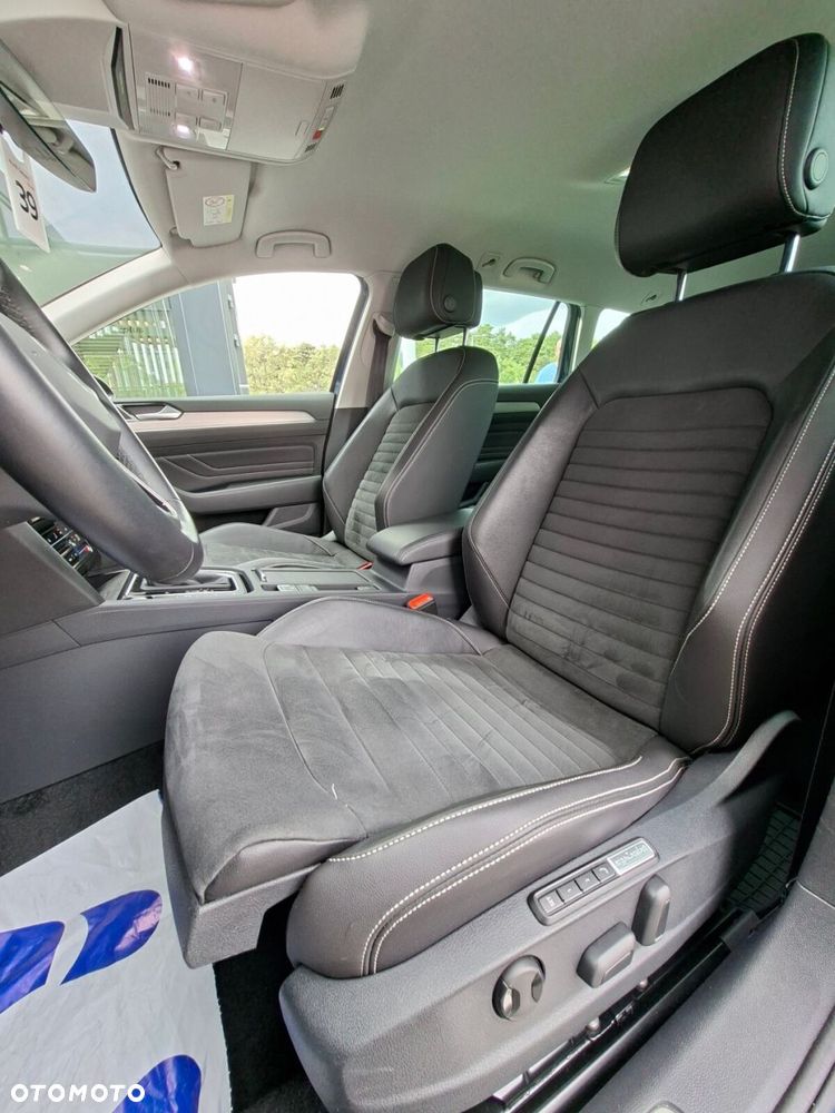 Volkswagen Passat - 4