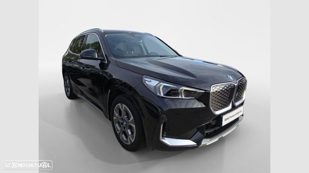 BMW ix1 eDrive20 xLine - 2