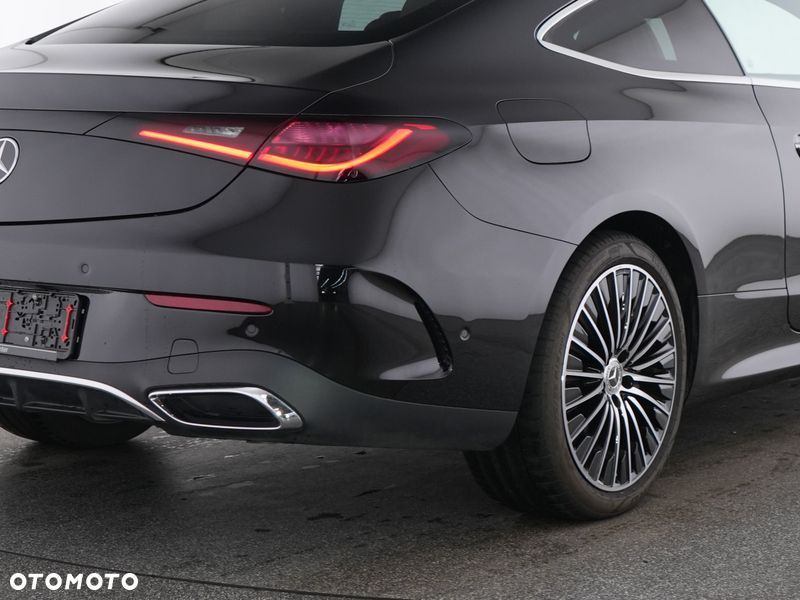 Mercedes-Benz CLE 300 4Matic 9G-TRONIC Edition AMG Line - 4