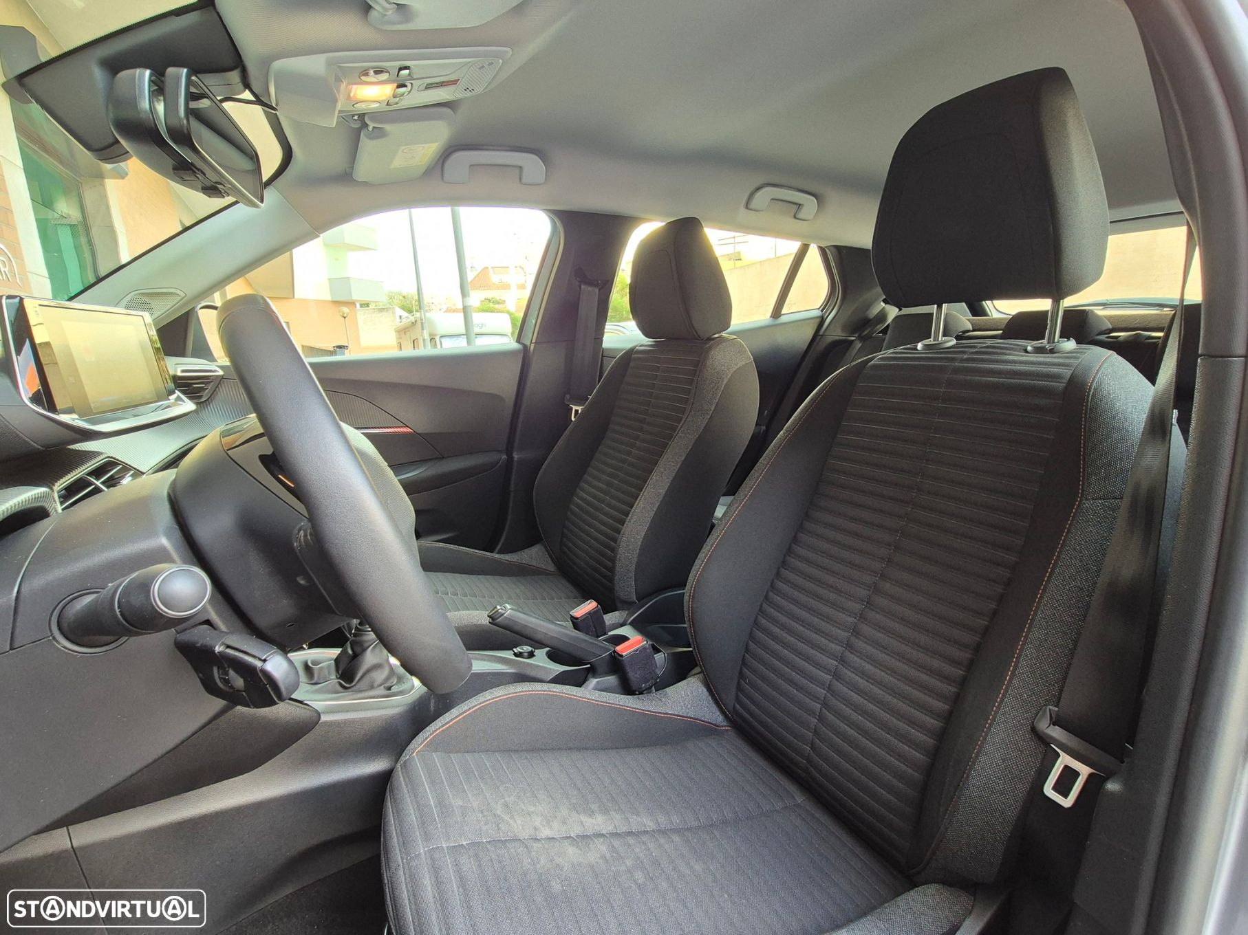 Peugeot 2008 1.2 PureTech Active Pack - 15