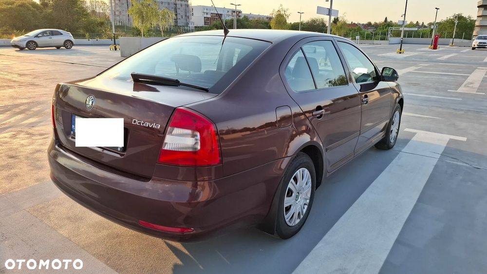 Skoda Octavia 1.4 TSI Ambiente - 4