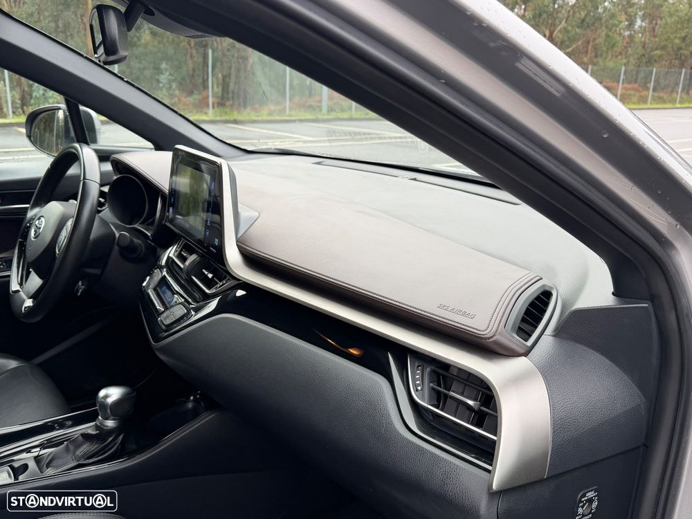 Toyota C-HR 1.8 HSD Exclusive+P.Luxury - 47