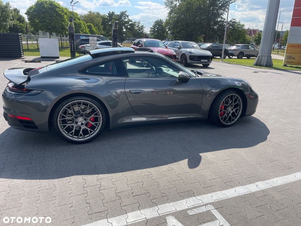 Porsche 911 Carrera 4S - 15