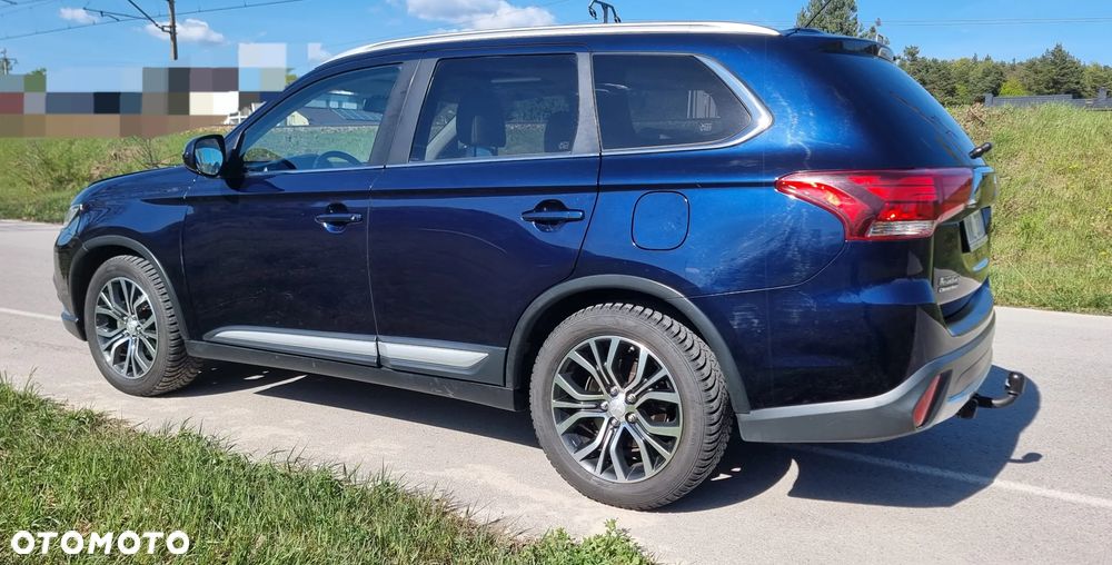 Mitsubishi Outlander 2.0 Intense + Navi 4WD CVT - 10