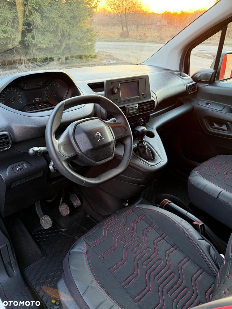 Peugeot Partner K9 - 10