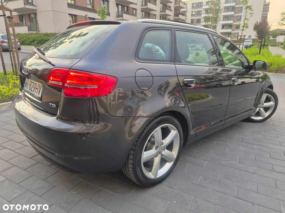 Audi A3 Sportback 2.0 TDI DPF Ambition - 13