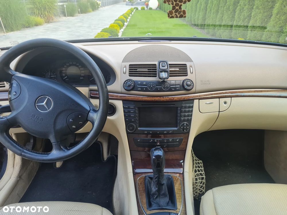 Mercedes-Benz Klasa E 200 CDI Classic DPF - 7