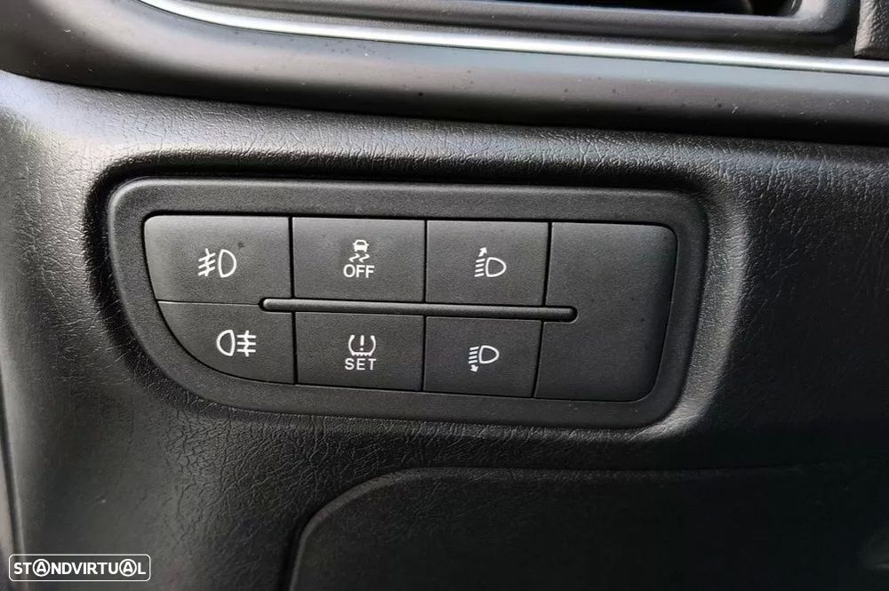 Fiat Tipo Station Wagon 1.3 M-Jet Lounge Tech - 16