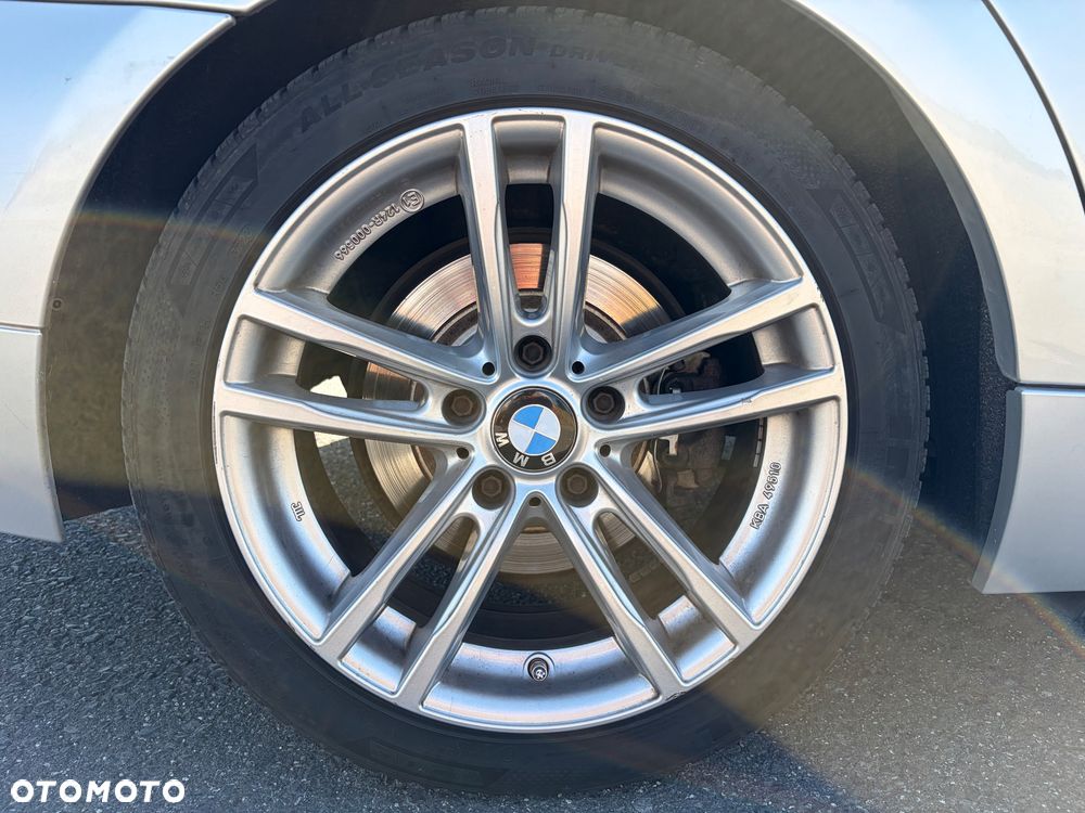 BMW Seria 3 318d DPF Edition Lifestyle - 31