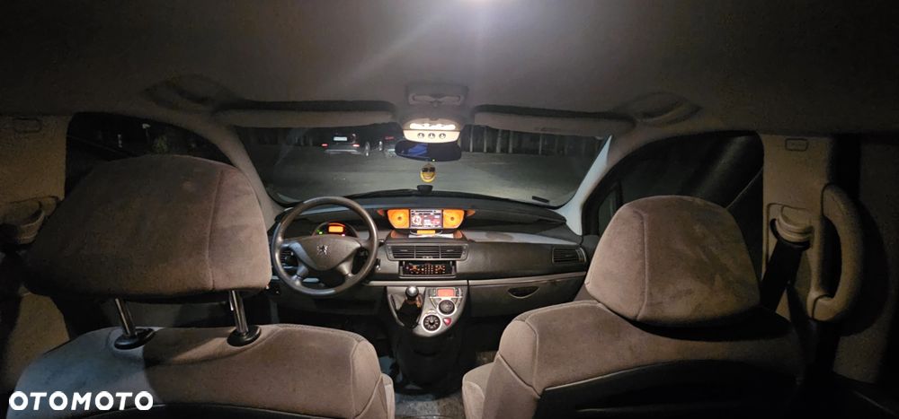 Peugeot 807 - 6
