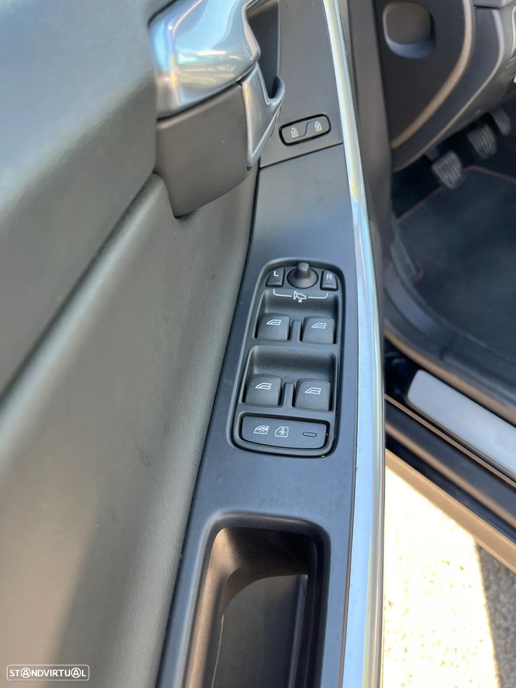 Volvo XC 60 2.0 D4 VOR - 18