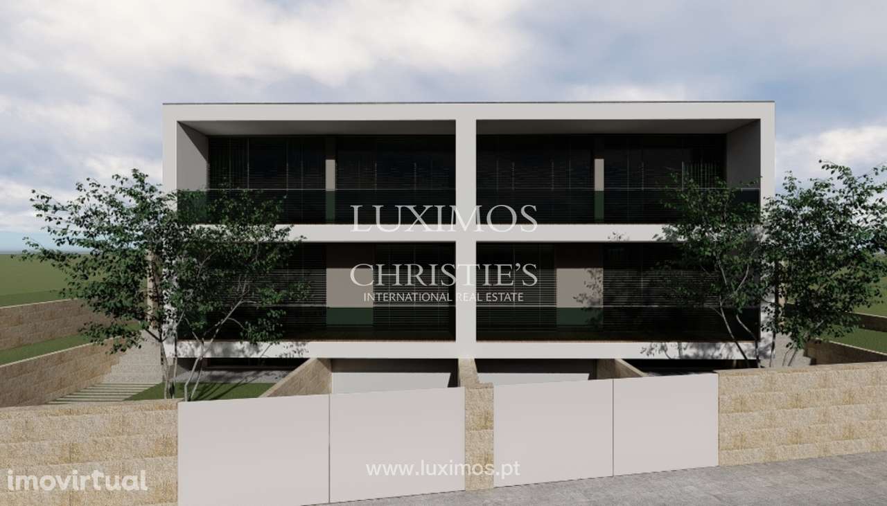 Moradia V4 com piscina e jardim, para venda, na Madalena, Gaia - Grande imagem: 2/21