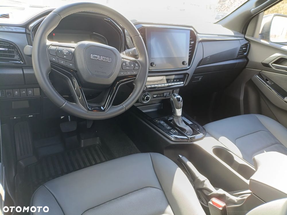 Isuzu D-Max 1.9 DC LSE - 36