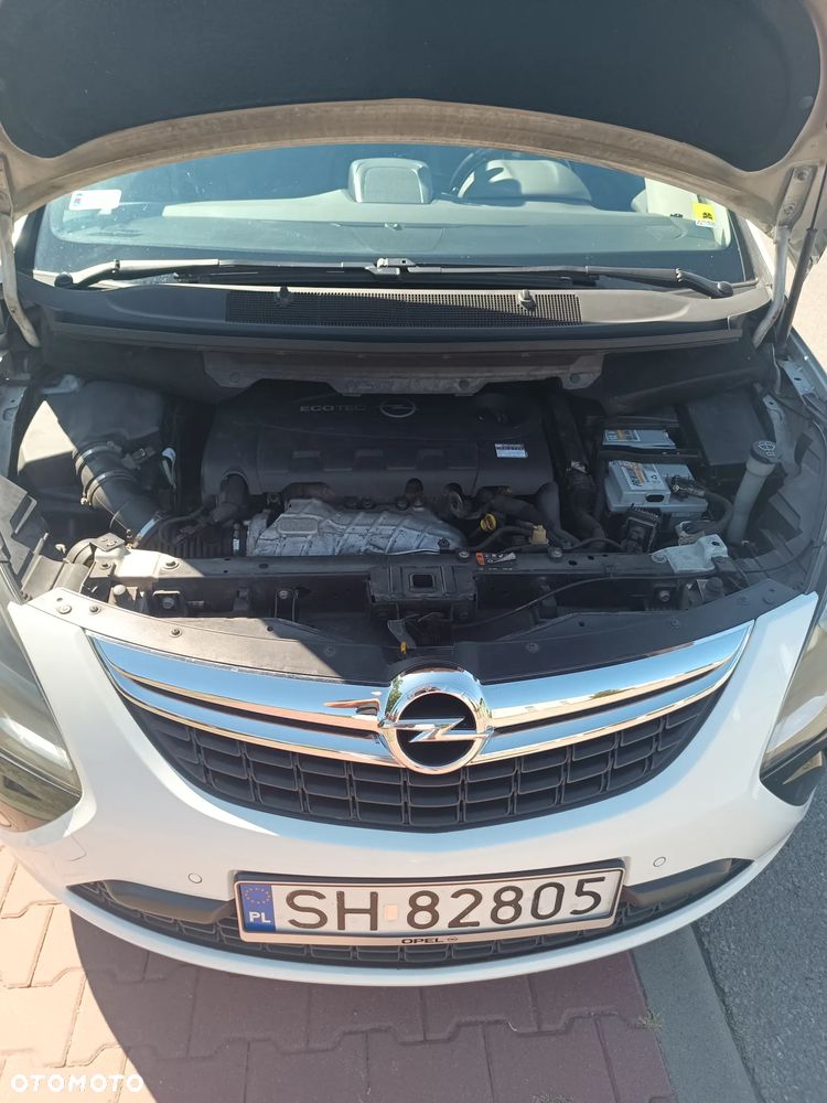 Opel Zafira 2.0 CDTI Cosmo - 25