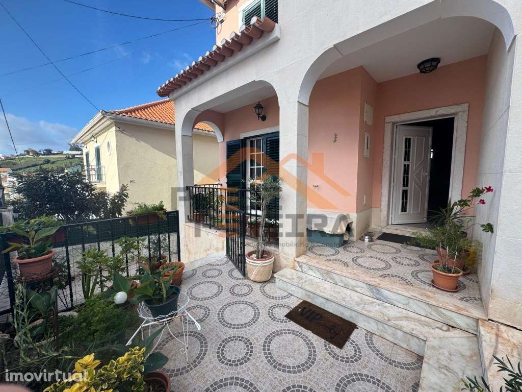 Um Exclusivo Predipereira!
Moradia T4+1, situada no Bairro Casal d... - Grande imagem: 2/52