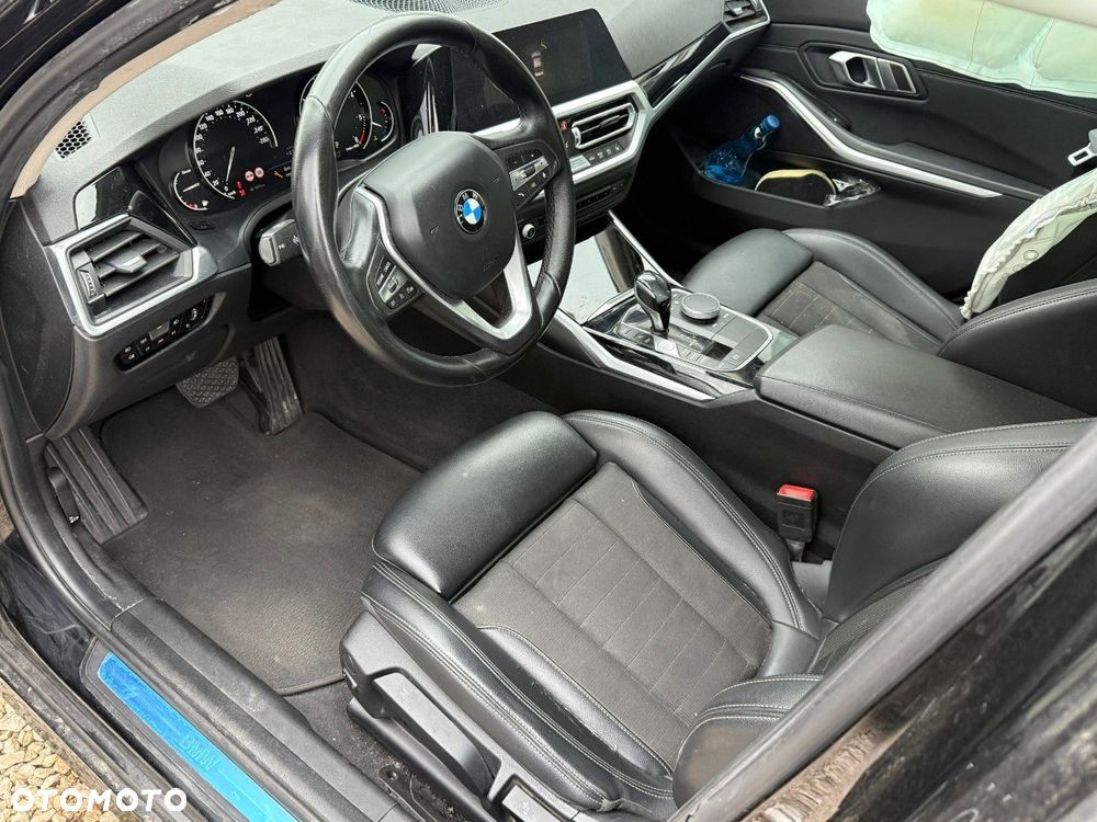 BMW Seria 3 - 12