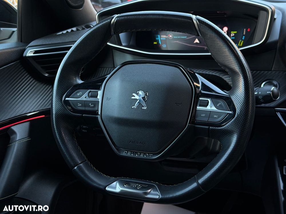 Peugeot 2008 e-2008 GT Line - 12