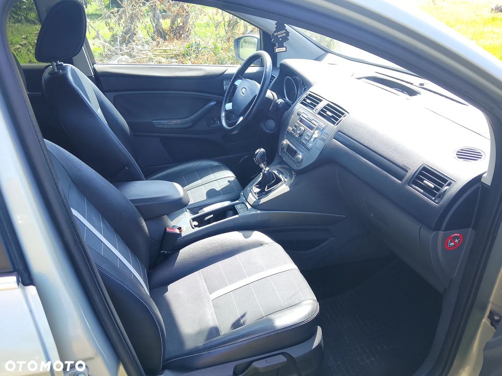 Ford Kuga S 2.0 TDCi 4x4 Editionsmodell - 9