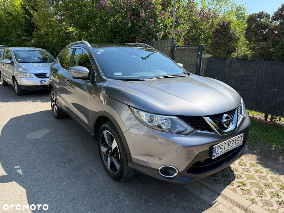 Nissan Qashqai - 1
