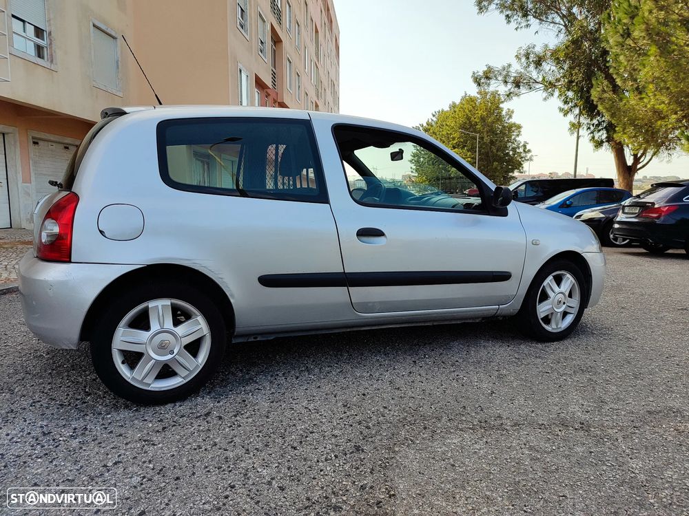 Renault Clio 1.5 dCi Dynamique - 3