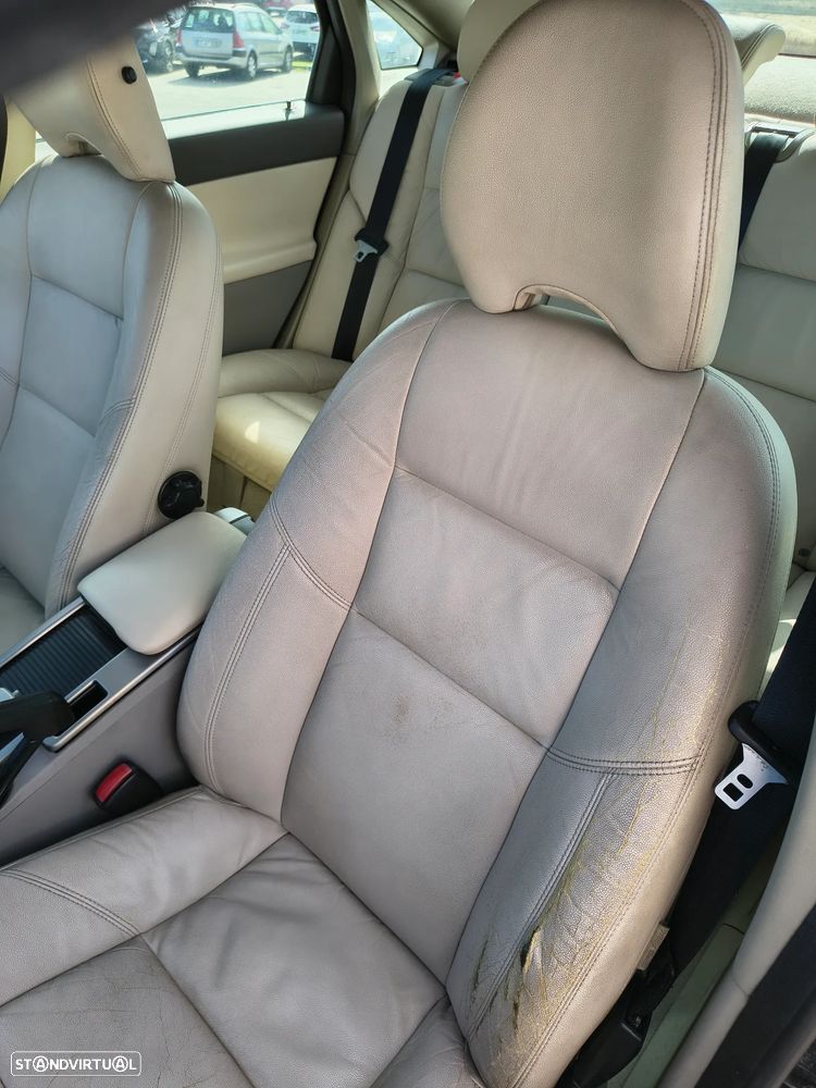Volvo S40 2.0 D Momentum - 12